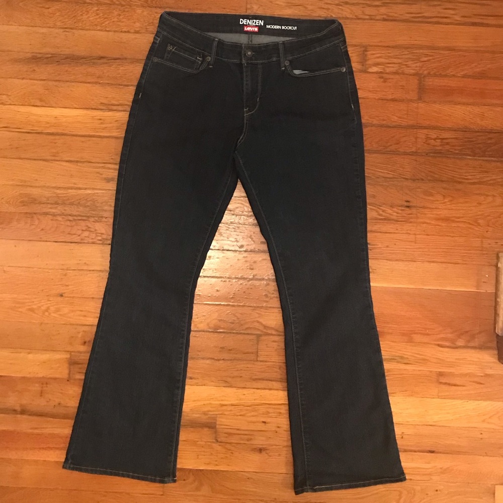 Modern Boot Cut Women’s Jeans - Picture 4 of 4
